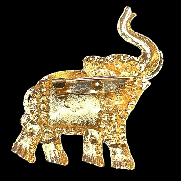Elegant Elephant Brooch with Red and Gold Accents - Picture 2 of 2
